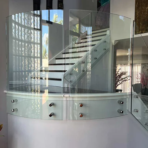 choosing-the-right-glass-balustrade-service